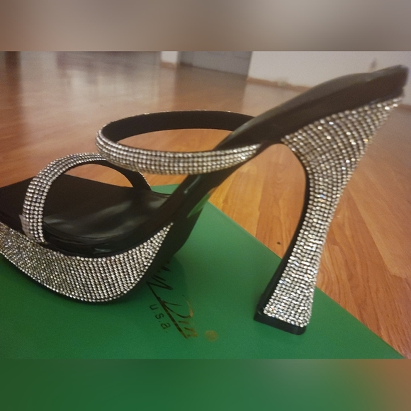 New Rhinestone Platform Heels - Picture 6 of 8